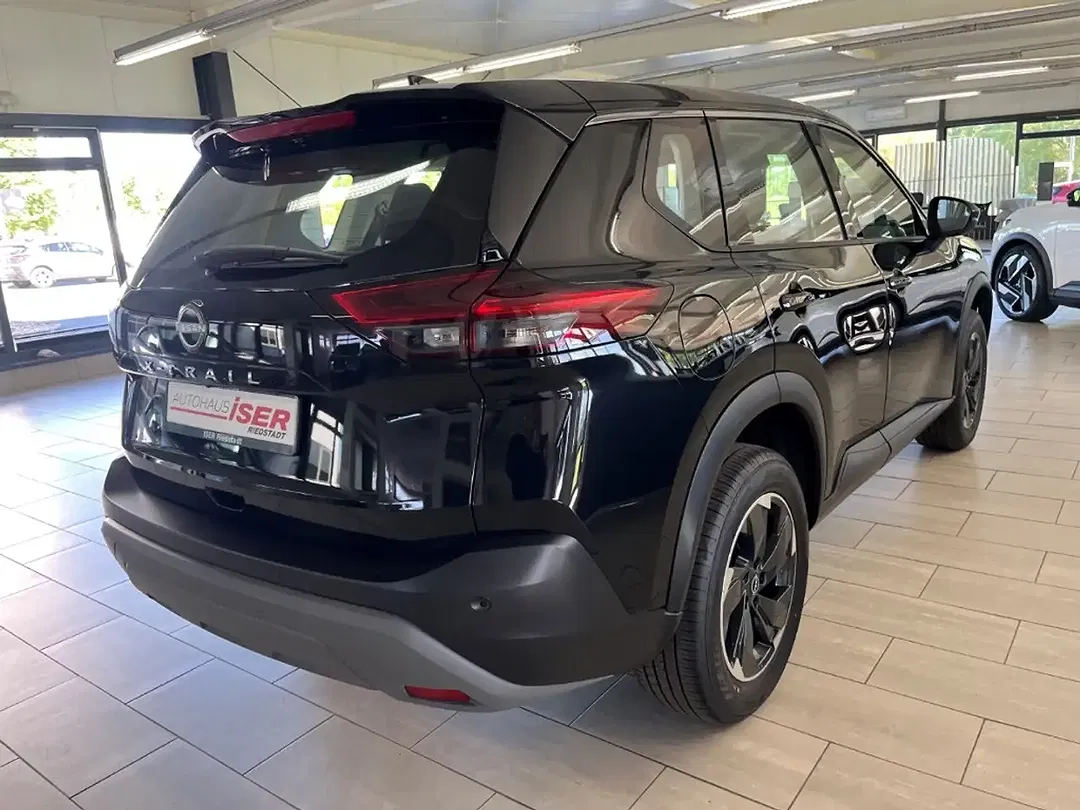 Nissan X-Trail - Thumbnail 4