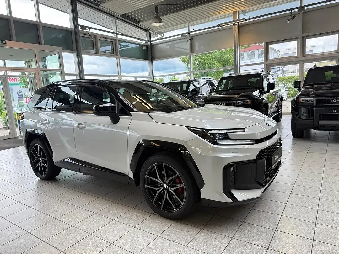 Toyota RAV 4 - Thumbnail 14