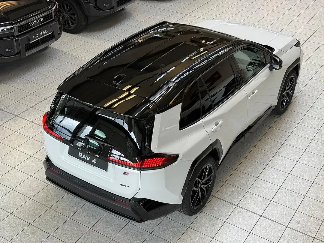 Toyota RAV 4 - Thumbnail 15