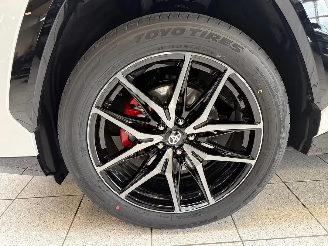 Toyota RAV 4 - Thumbnail 7