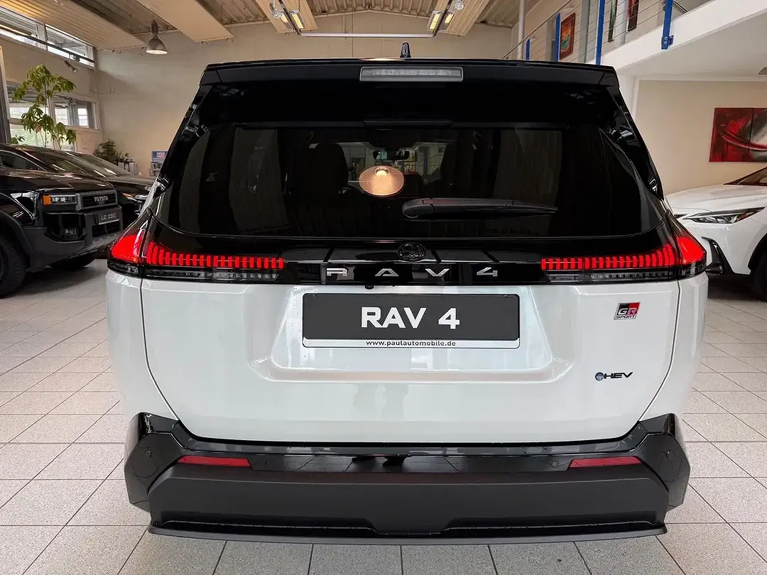 Toyota RAV 4 - Thumbnail 9