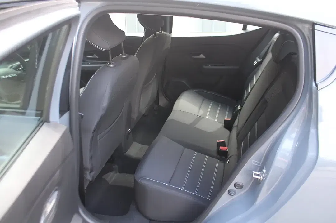 Dacia Sandero - Thumbnail 9