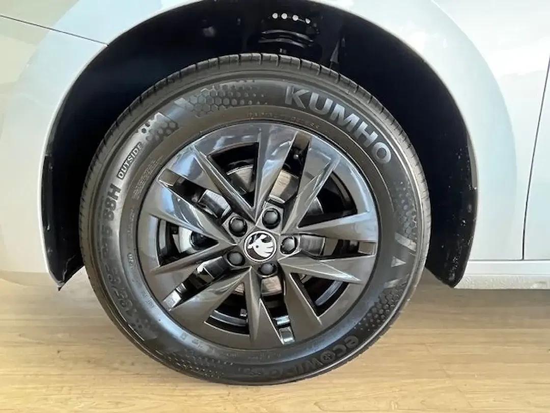 Skoda Fabia - Thumbnail 6