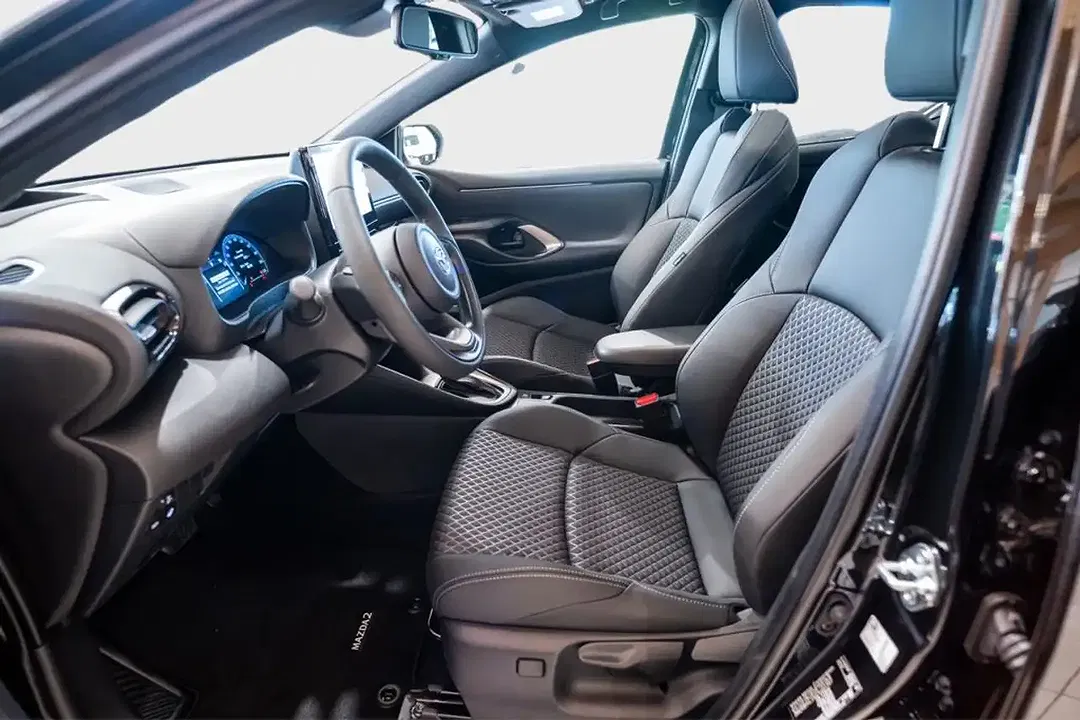 Mazda 2 - Thumbnail 7