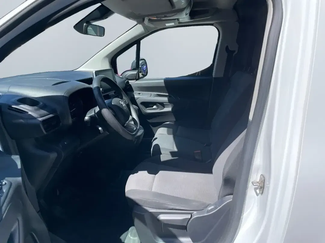 Toyota Proace City - Thumbnail 7