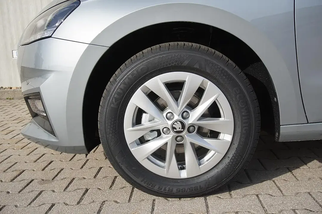 Skoda Fabia - Thumbnail 3