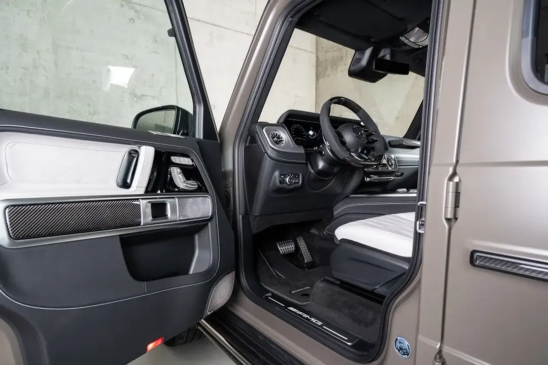 Mercedes-Benz G 63 AMG - Thumbnail 13