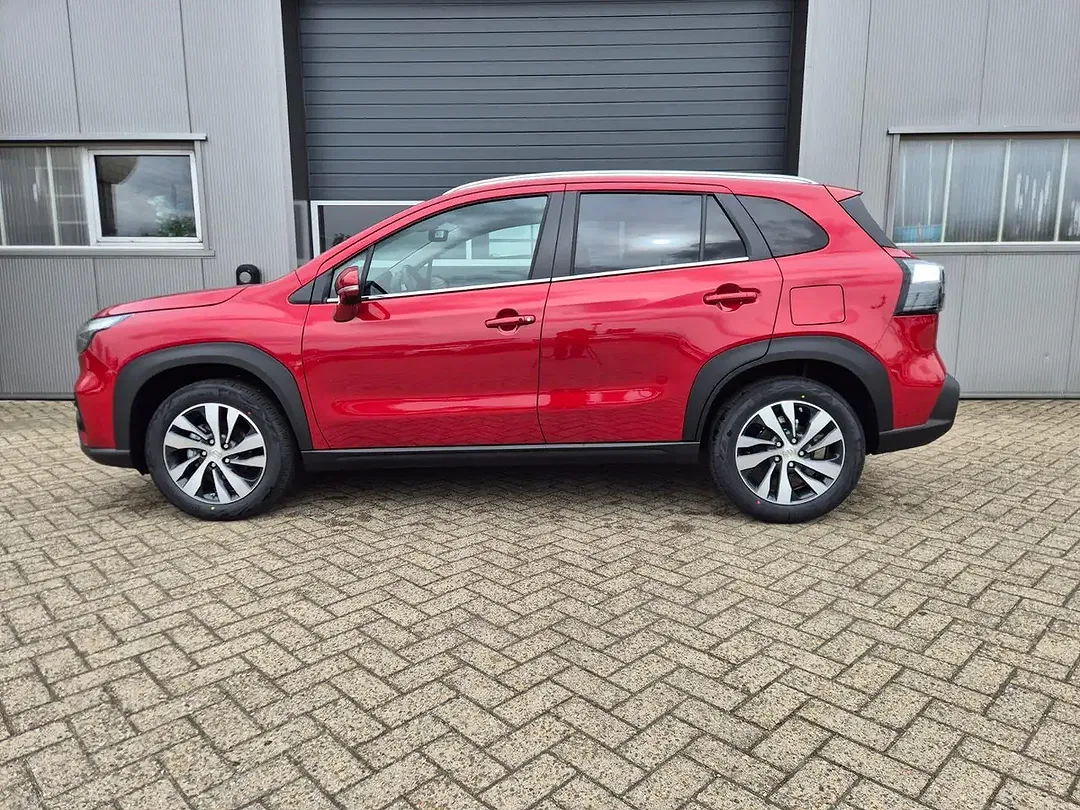Suzuki S-Cross - Thumbnail 2