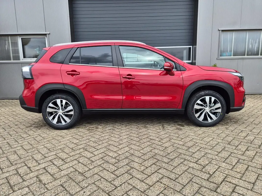 Suzuki S-Cross - Thumbnail 6