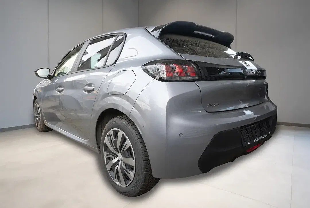 Peugeot 208 - Thumbnail 2