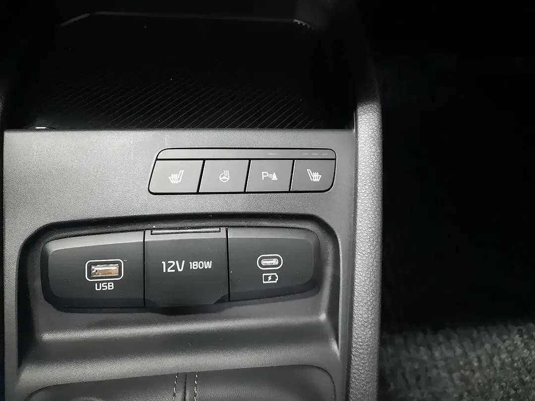 Kia Stonic - Thumbnail 10