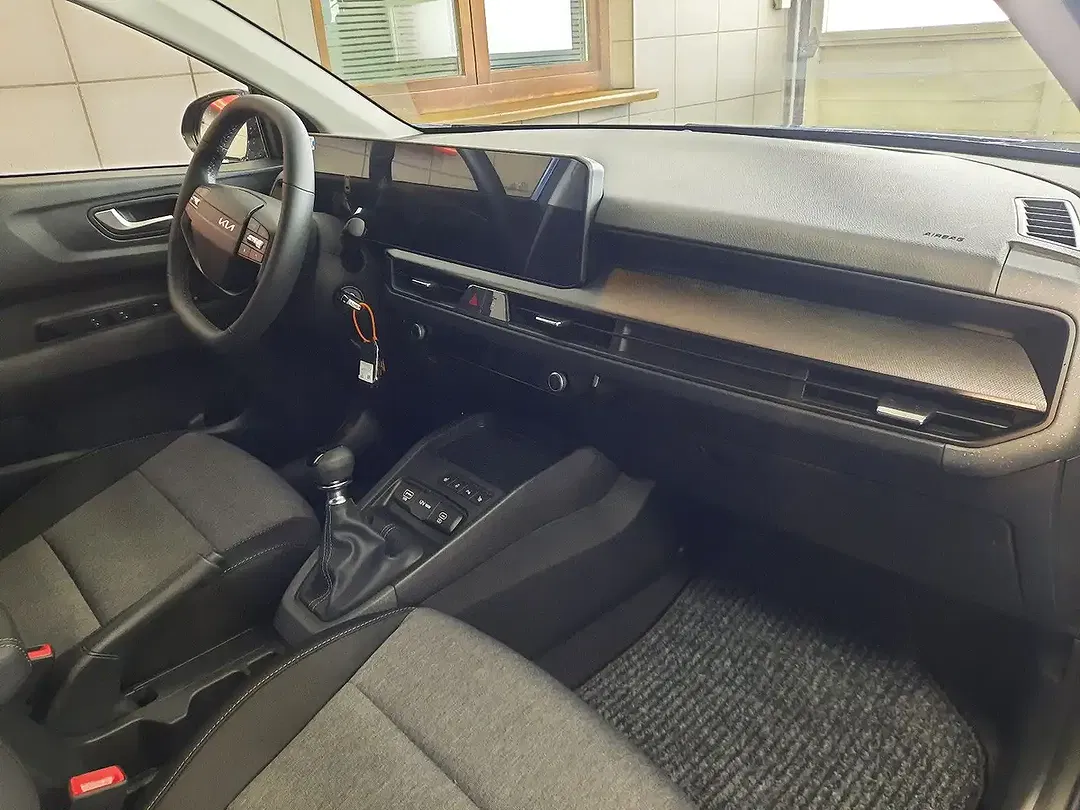 Kia Stonic - Thumbnail 5