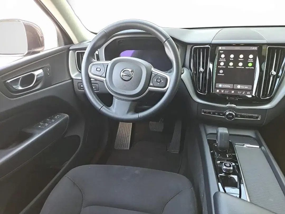 Volvo XC60 - Thumbnail 9