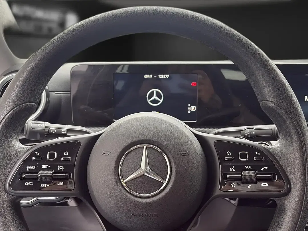 Mercedes-Benz CLA 250 - Thumbnail 15
