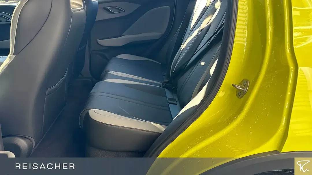 BYD Dolphin - Thumbnail 5