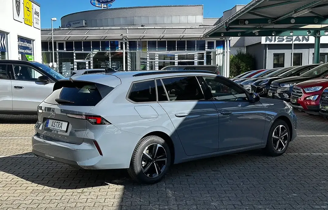 Opel Astra - Thumbnail 5
