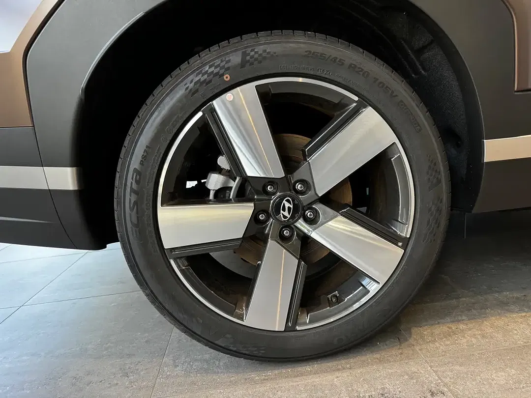 Hyundai SANTA FE - Thumbnail 15