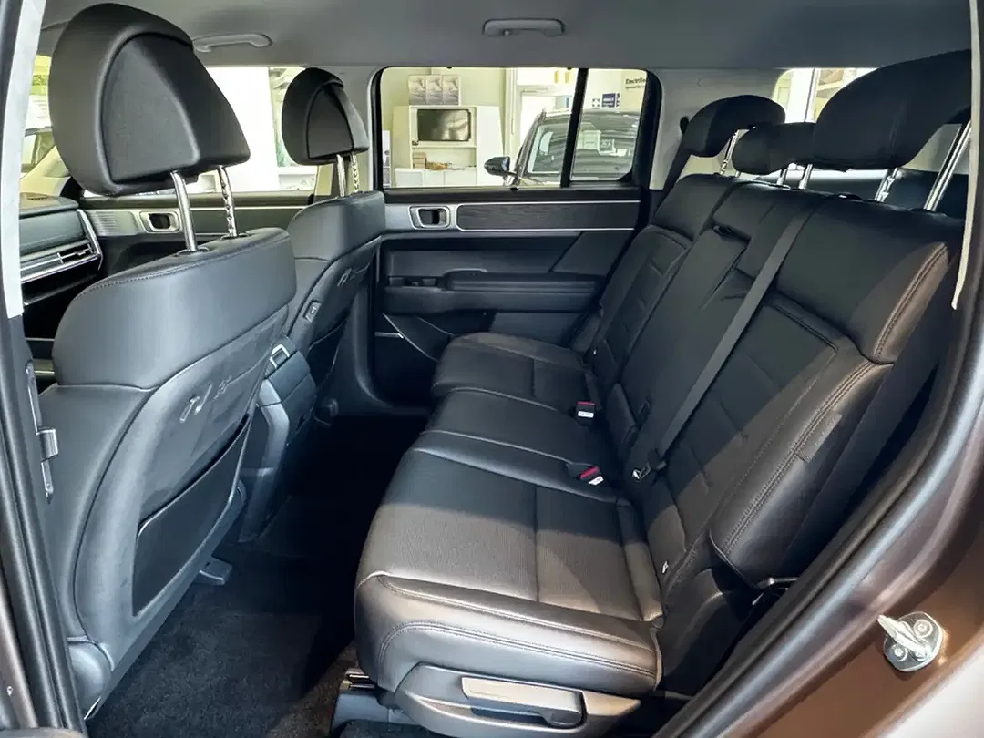 Hyundai SANTA FE - Thumbnail 9