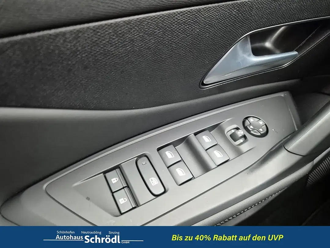 Peugeot 308 - Thumbnail 14