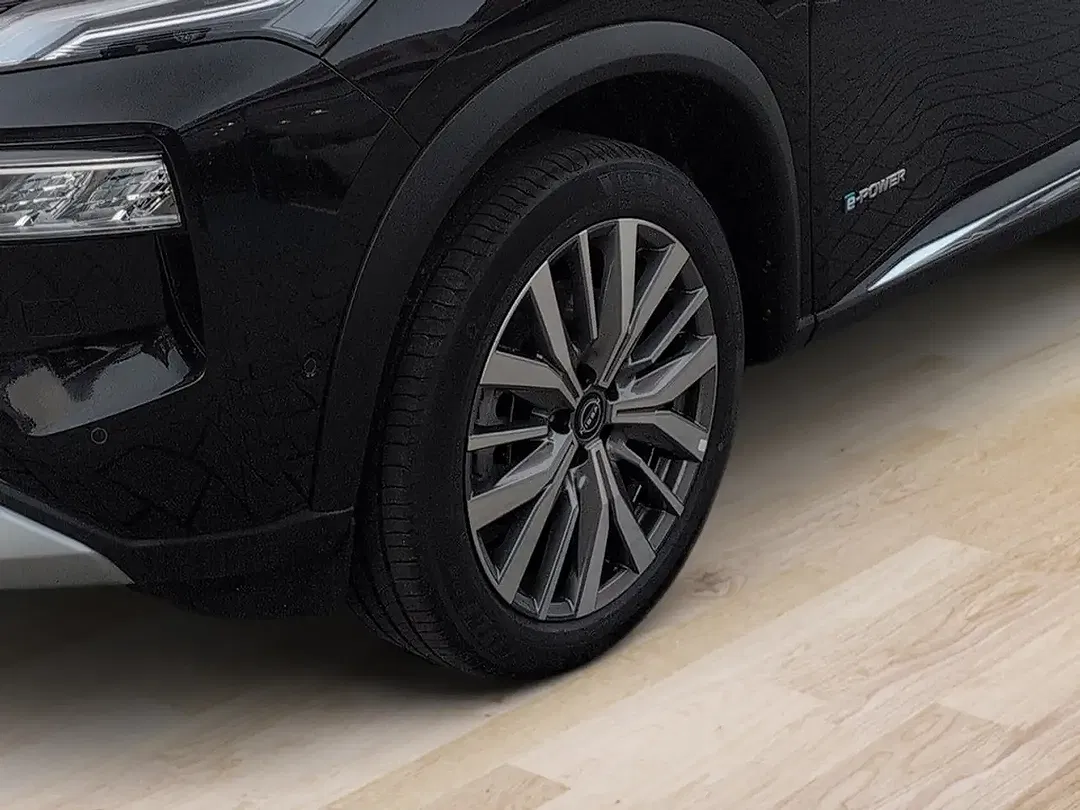 Nissan X-Trail - Thumbnail 9