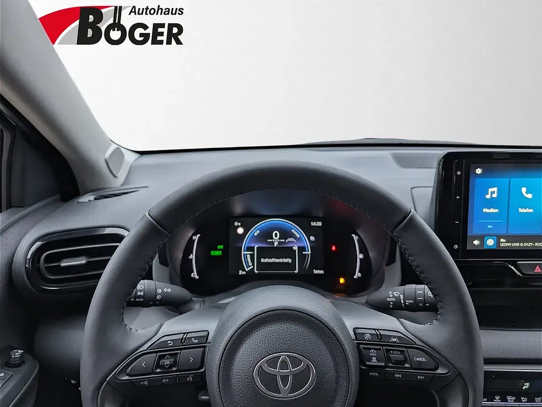 Toyota Yaris - Thumbnail 13