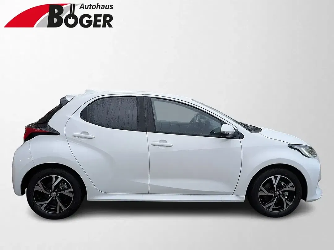 Toyota Yaris - Thumbnail 5