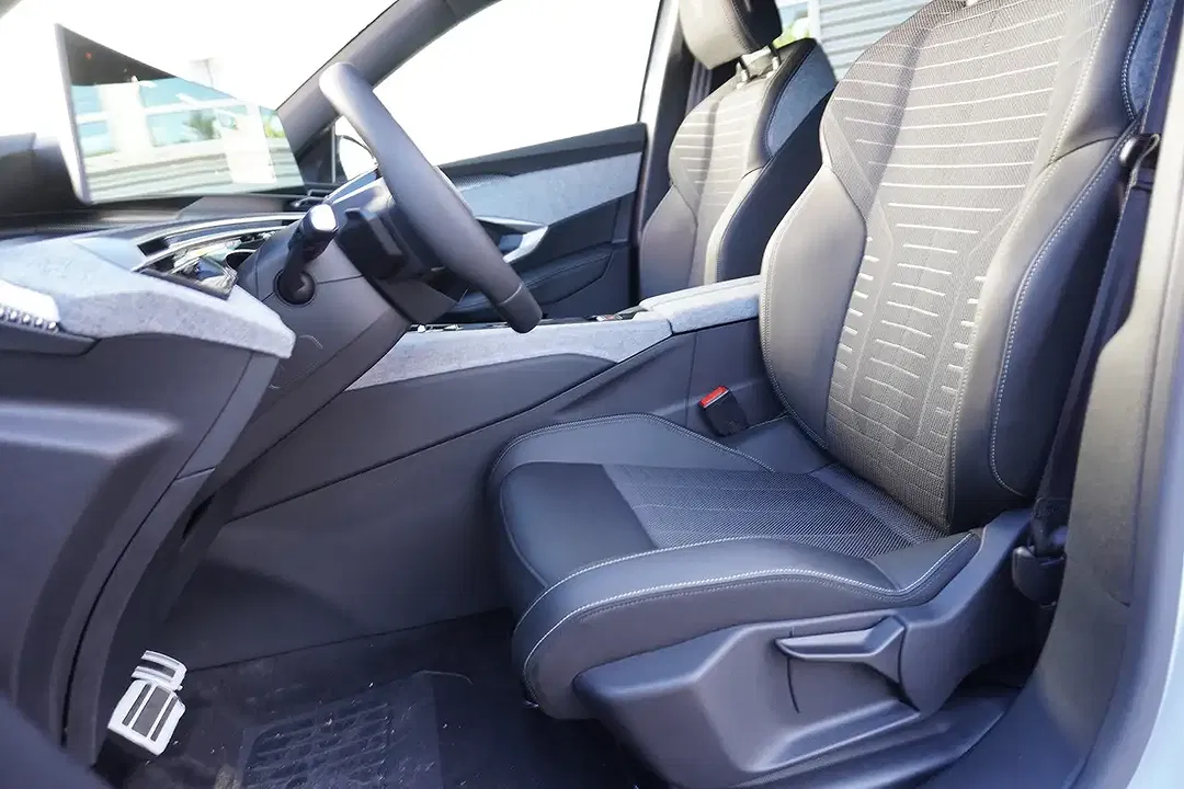 Peugeot 3008 - Thumbnail 9