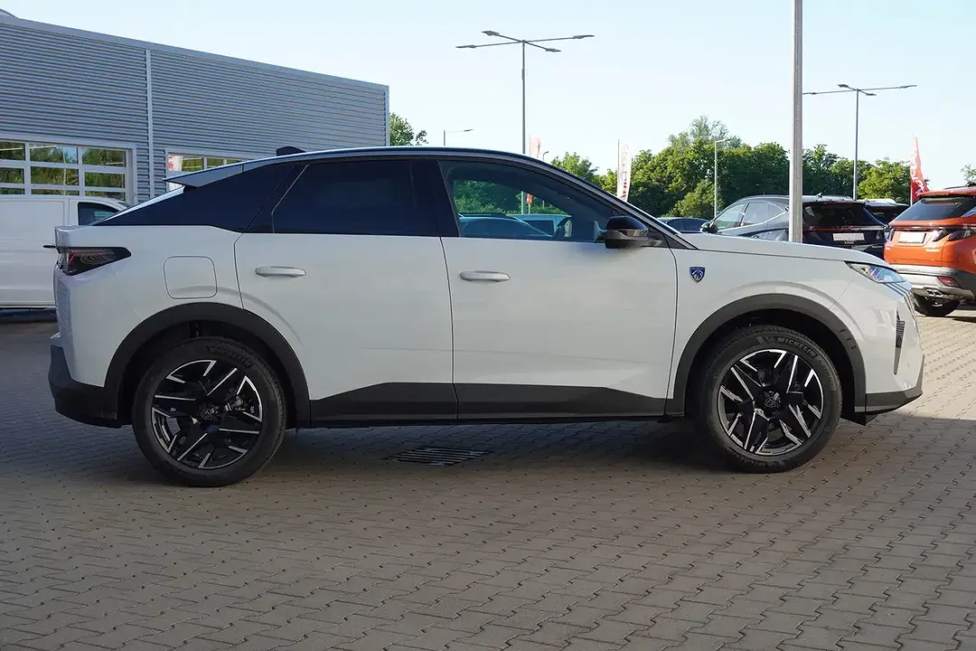 Peugeot 3008 - Thumbnail 4