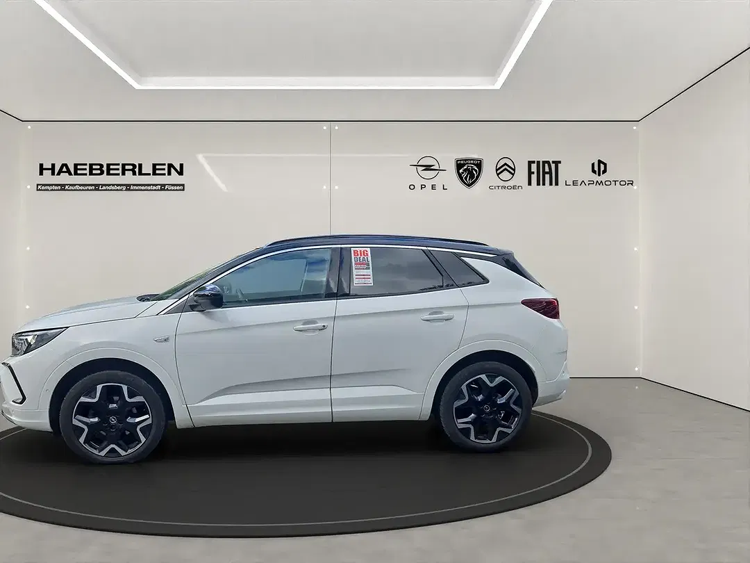 Opel Grandland - Thumbnail 2