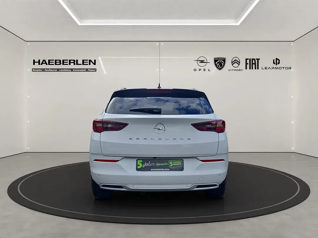 Opel Grandland - Thumbnail 3