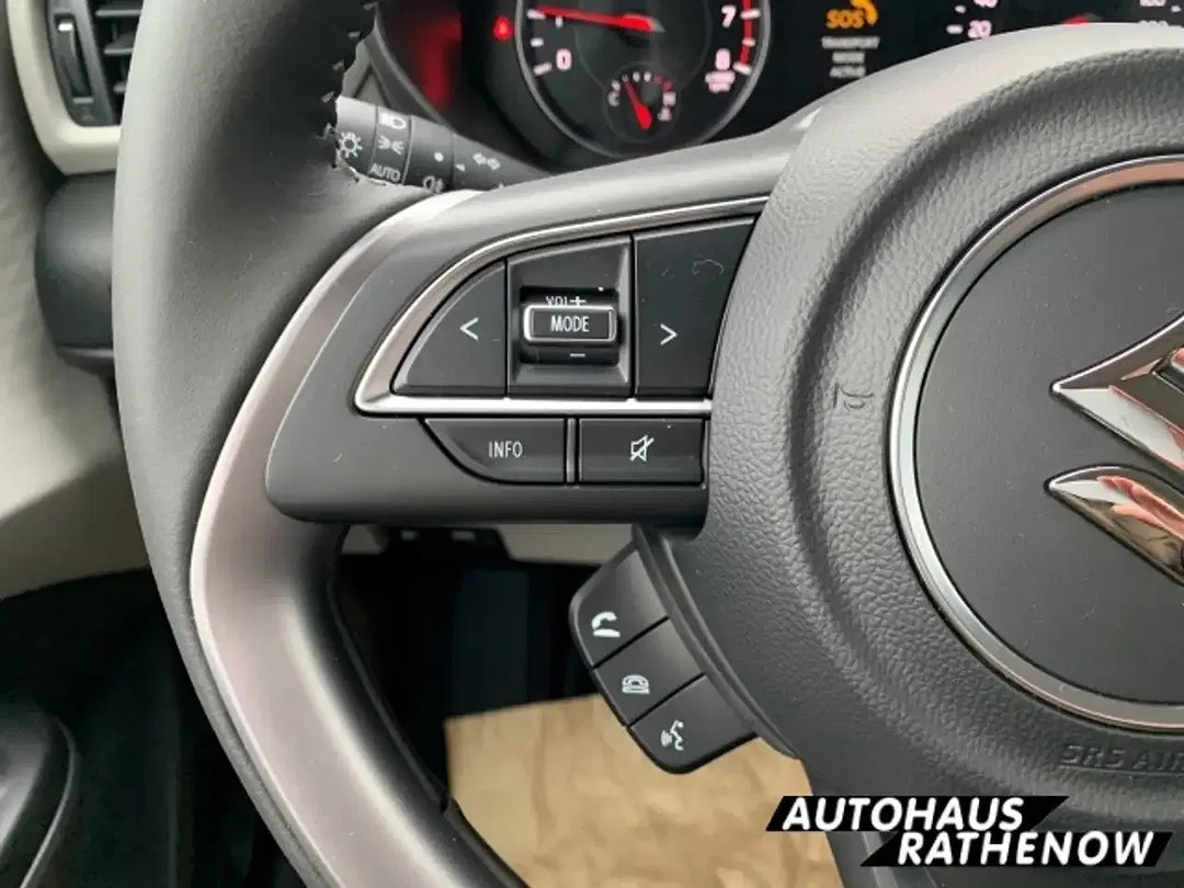 Suzuki Swift - Thumbnail 12
