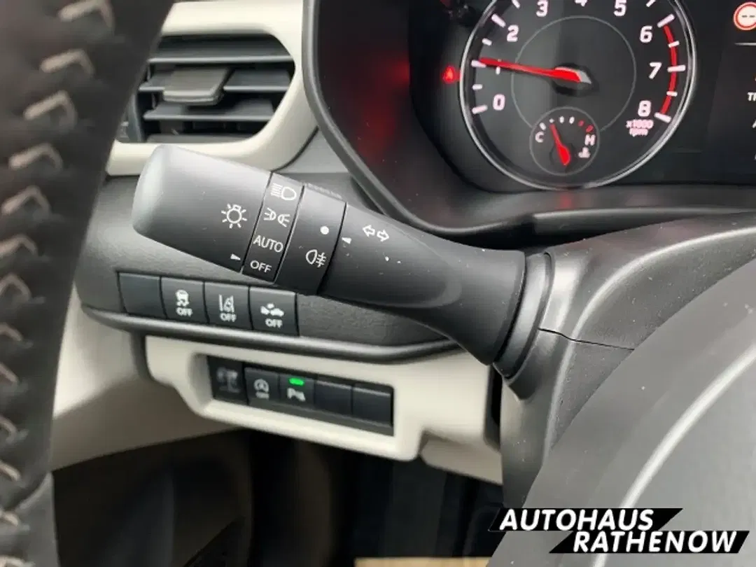 Suzuki Swift - Thumbnail 13