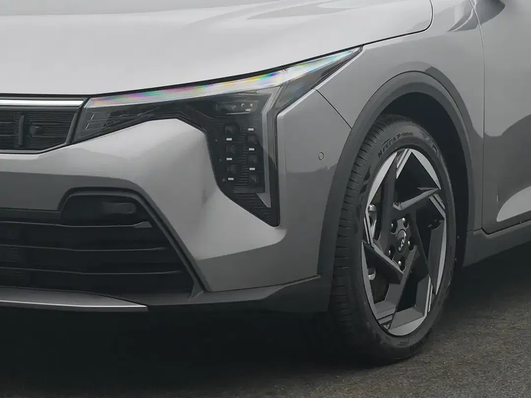Kia K4 - Thumbnail 8