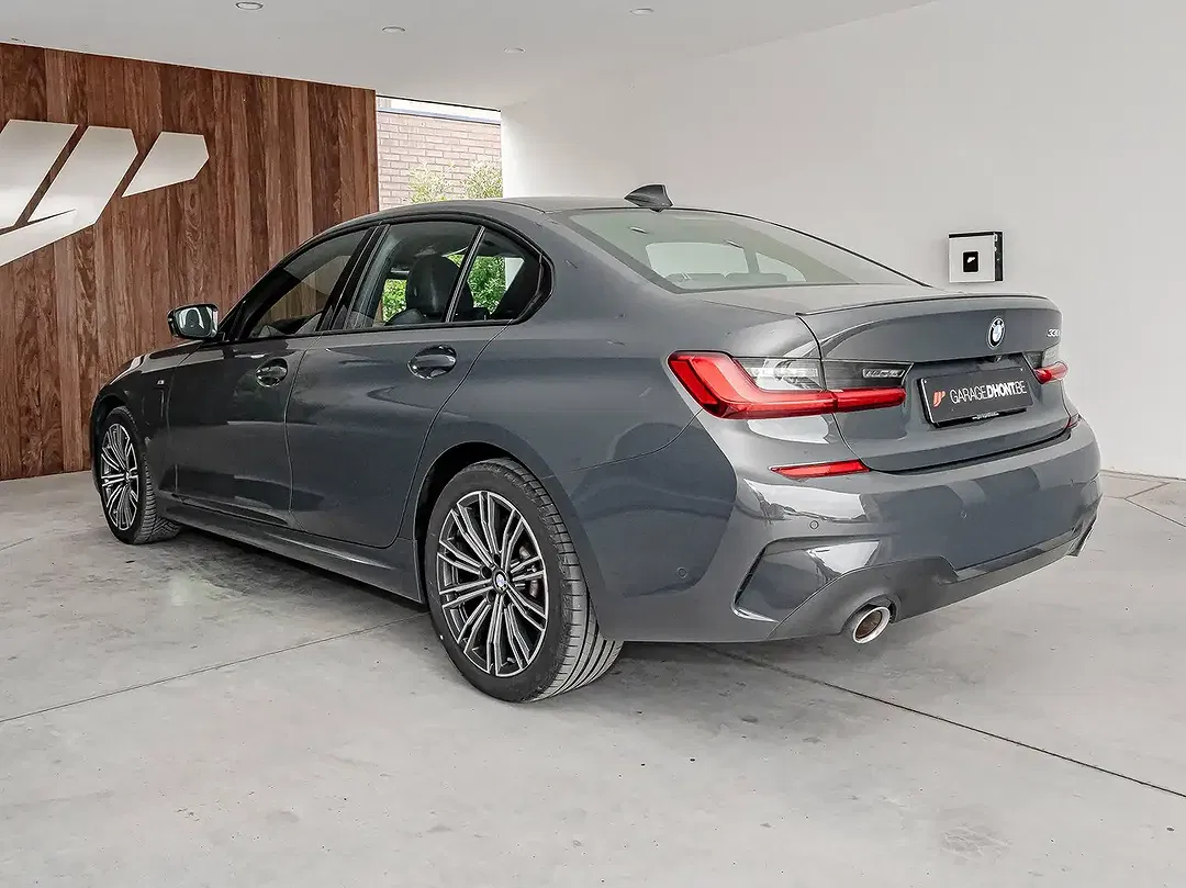 BMW 330 - Thumbnail 6