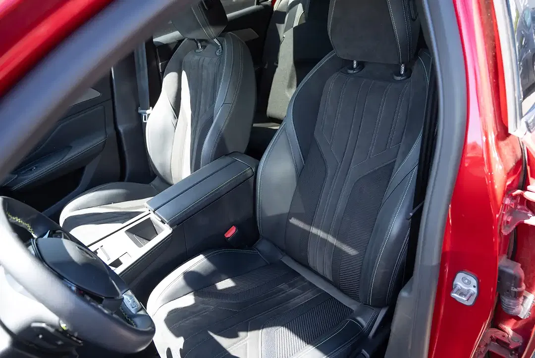 Peugeot 308 - Thumbnail 6