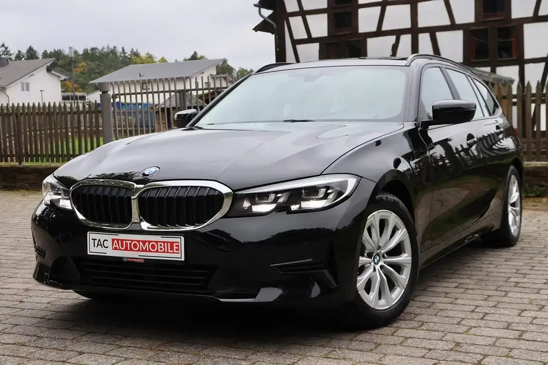 BMW 318 Touring Advantage