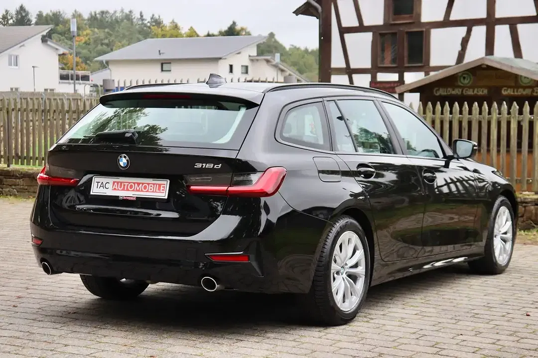 BMW 318 - Thumbnail 10
