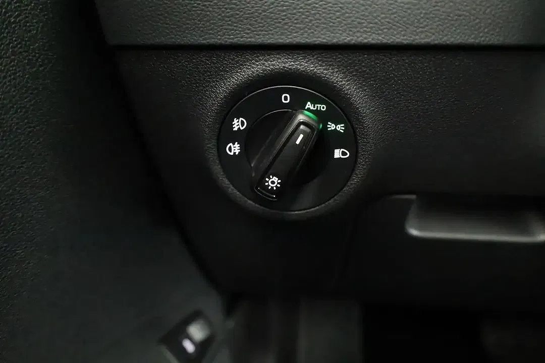 Skoda Karoq - Thumbnail 8