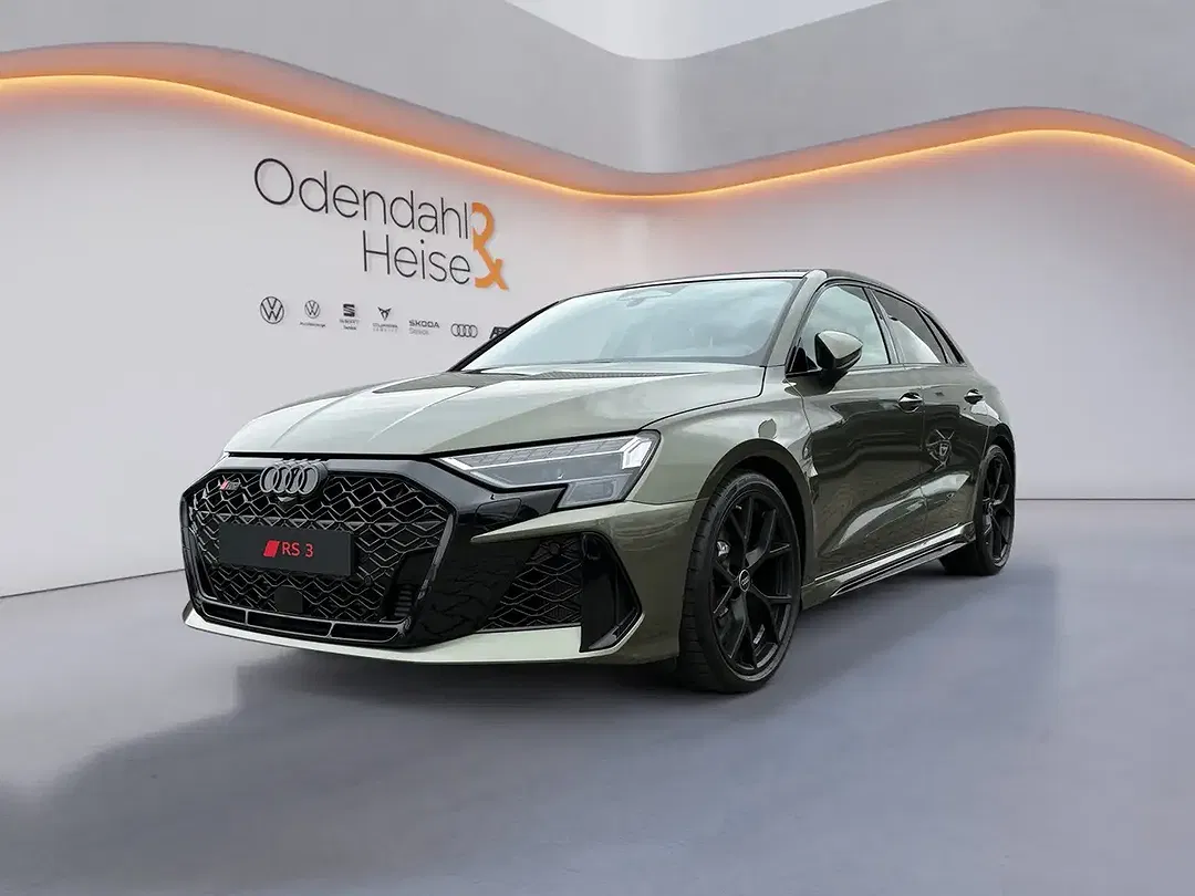 Audi RS3 - Thumbnail 1