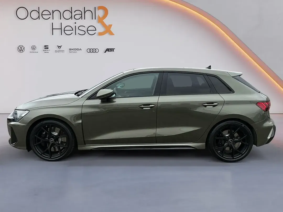 Audi RS3 - Thumbnail 2