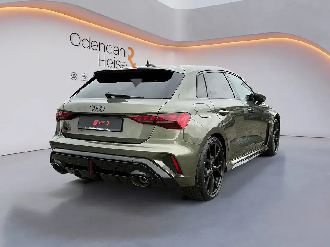 Audi RS3 - Thumbnail 5