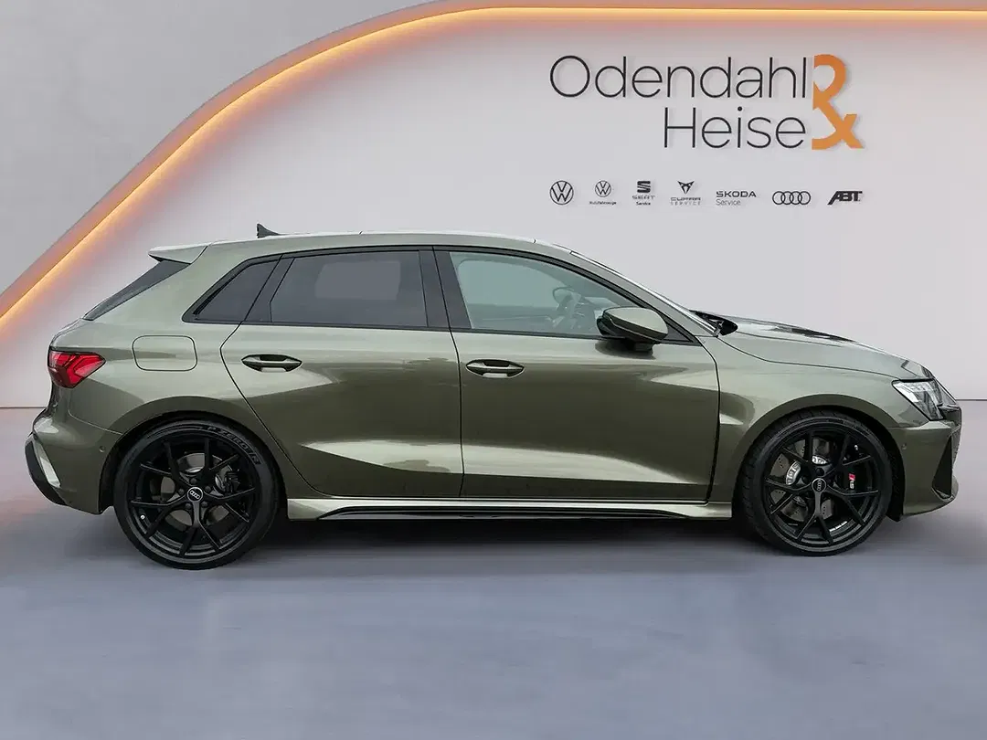 Audi RS3 - Thumbnail 6