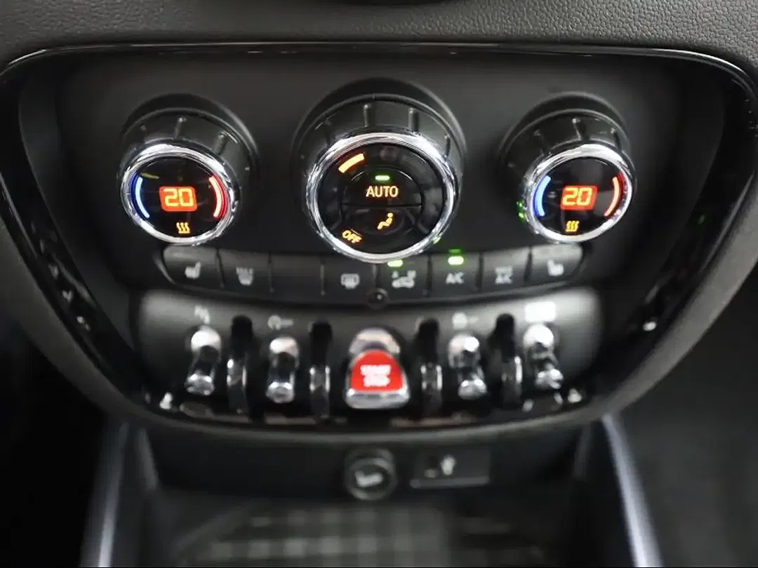 MINI Cooper Clubman - Thumbnail 14