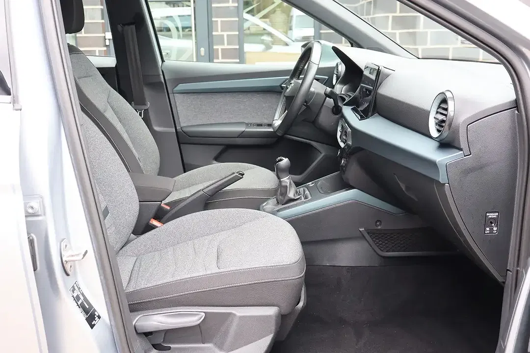 SEAT Arona - Thumbnail 10