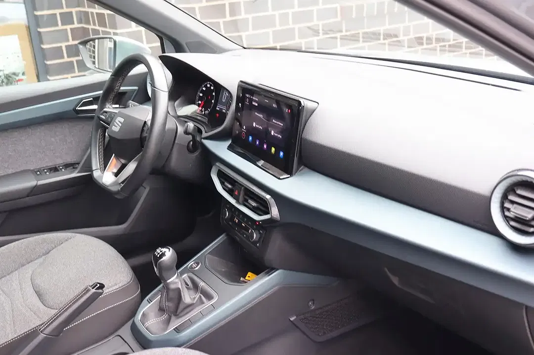 SEAT Arona - Thumbnail 11