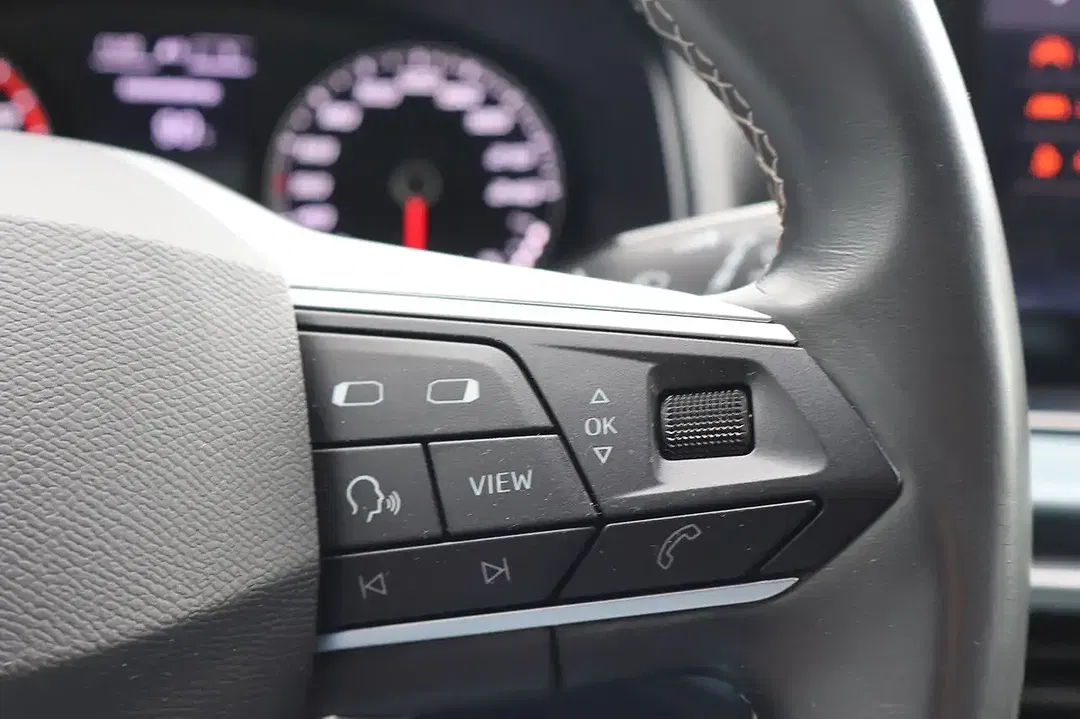SEAT Arona - Thumbnail 26
