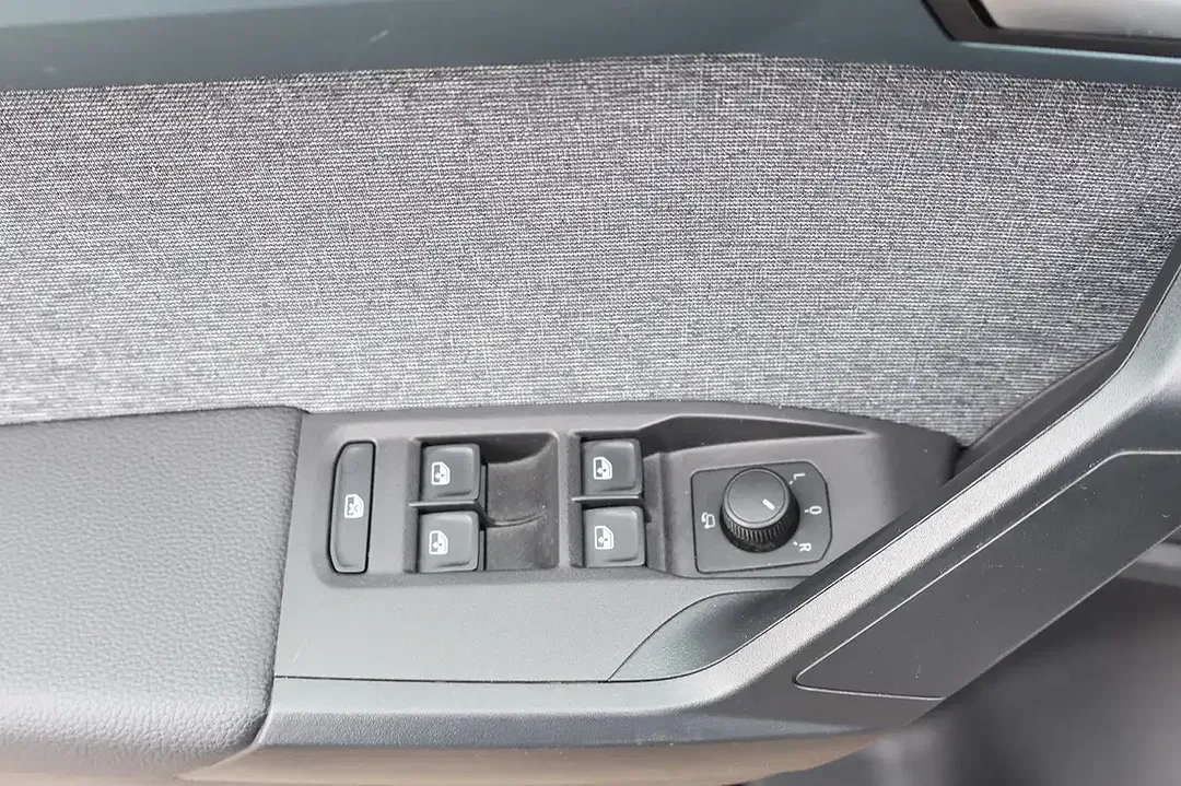 SEAT Arona - Thumbnail 30