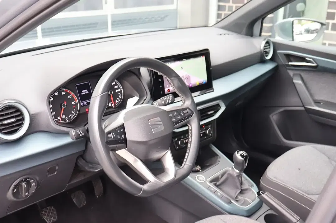 SEAT Arona - Thumbnail 31