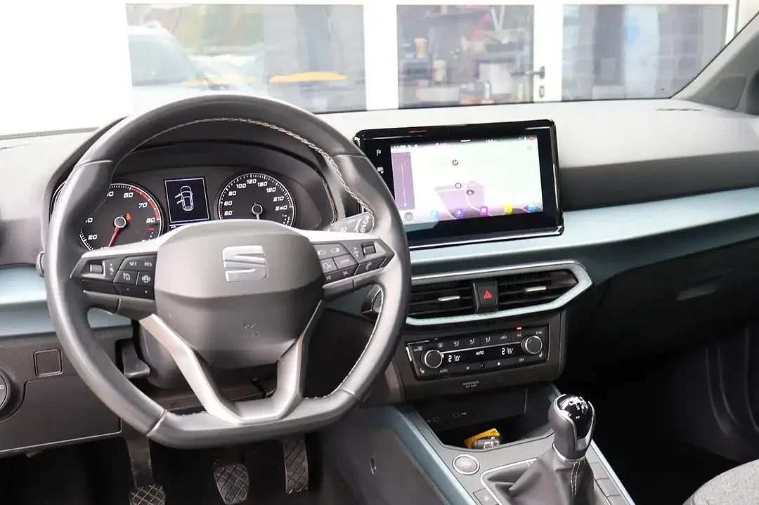 SEAT Arona - Thumbnail 32