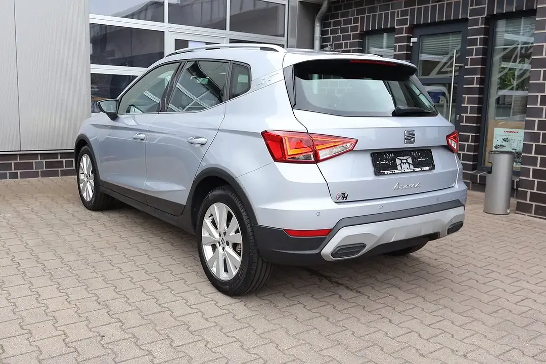 SEAT Arona - Thumbnail 33